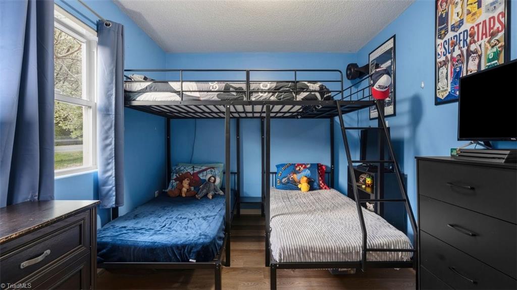 926 Meadowbrook Road Asheboro, NC 27203 - Photo 21 of 27 2nd Bedroom