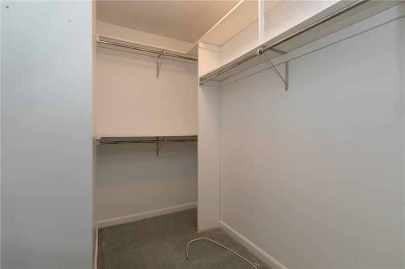 1269 Riverside Drive, Unit C Beaver, PA 15009 - Photo 14 of 20 Large walk in closet.....