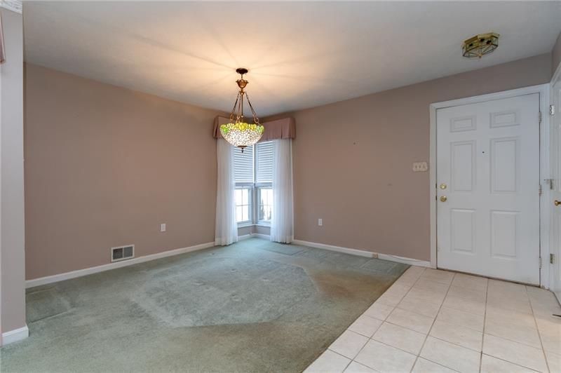 1269 Riverside Drive, Unit C Beaver, PA 15009 - Photo 7 of 20 Spacious dining area.