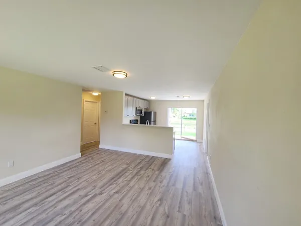 $2,200 | 3029 Martin Avenue, Unit 3031, Greenacres, FL 33463