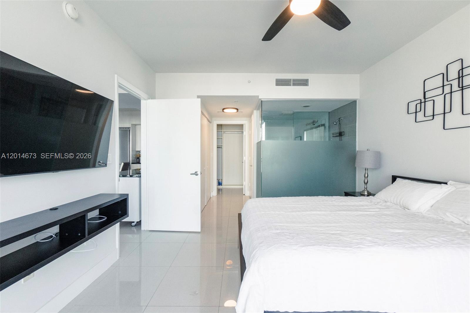 92 Southwest 3rd Street, Unit 1812 Miami, FL 33130 - Photo 2 of 11
