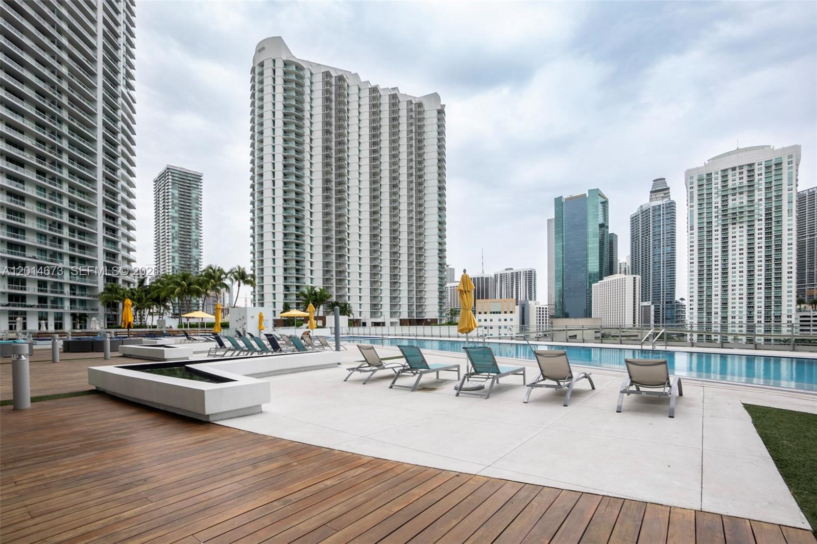 92 Southwest 3rd Street, Unit 1812 Miami, FL 33130 - Photo 9 of 11