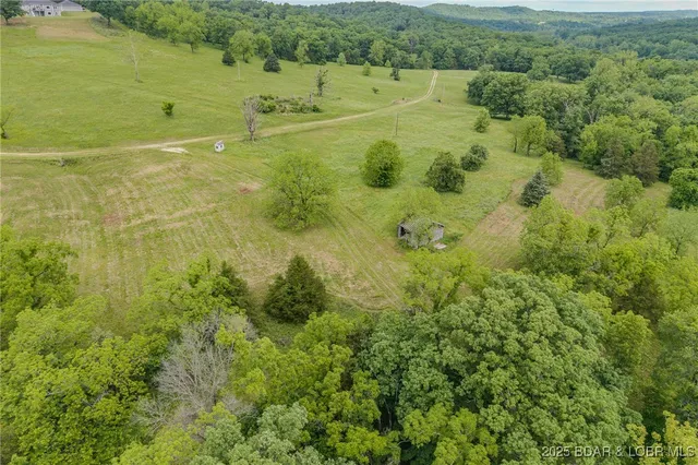 $2,000,000 | 2674 Wagon Trail Drive, Camdenton, MO 65020
