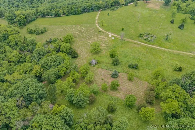 $2,000,000 | 2674 Wagon Trail Drive, Camdenton, MO 65020