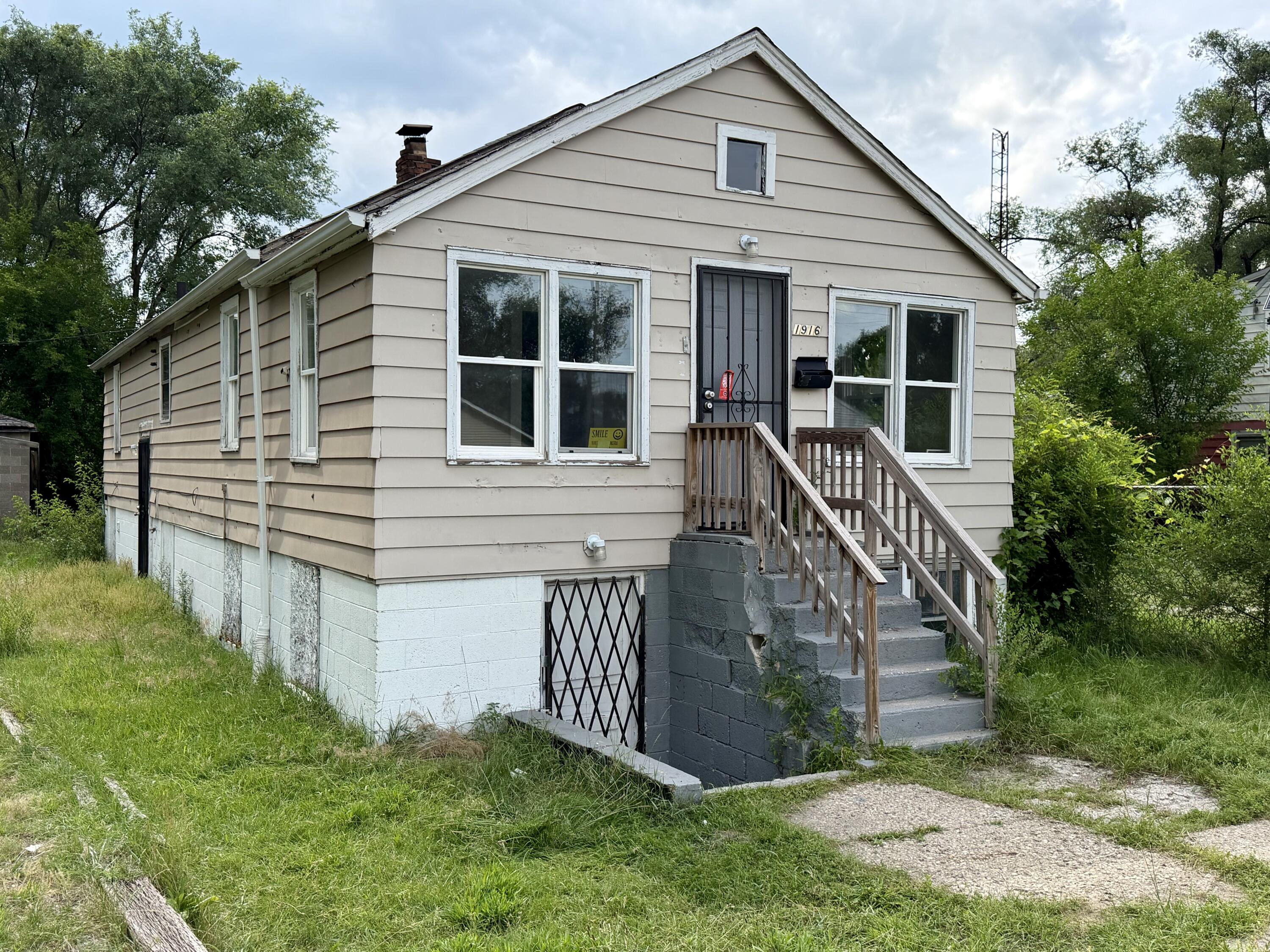 1916 Hayes Street Gary, IN 46404 - Photo 1 of 20 3000x2250