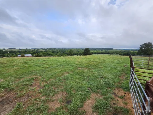 $939,000 | 9551 M- Highway, Mountain Grove, MO 65711