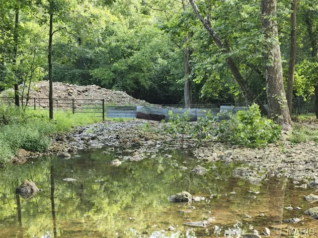 $939,000 | 9551 M- Highway, Mountain Grove, MO 65711