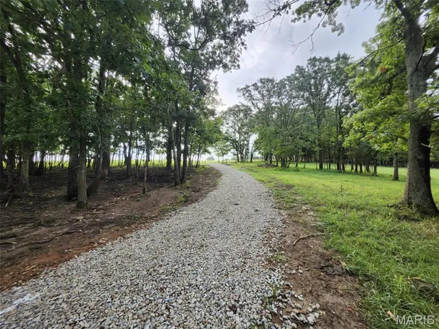 $939,000 | 9551 M- Highway, Mountain Grove, MO 65711