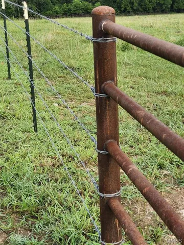 $939,000 | 9551 M- Highway, Mountain Grove, MO 65711