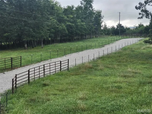 $939,000 | 9551 M- Highway, Mountain Grove, MO 65711