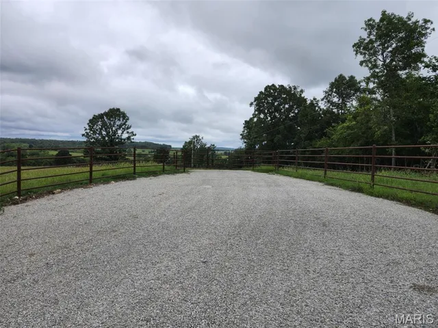 $939,000 | 9551 M- Highway, Mountain Grove, MO 65711