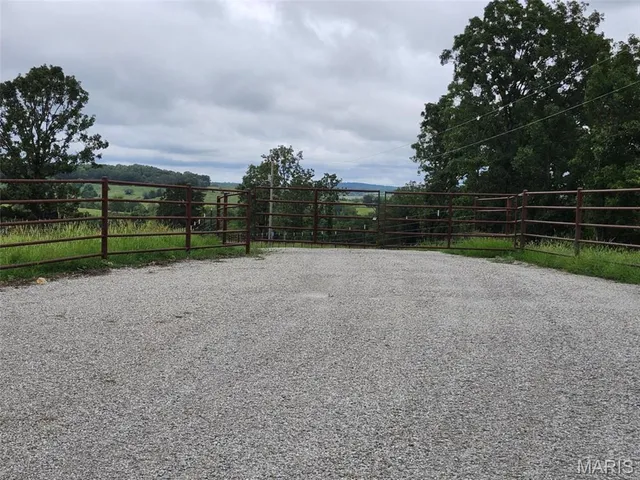 $939,000 | 9551 M- Highway, Mountain Grove, MO 65711