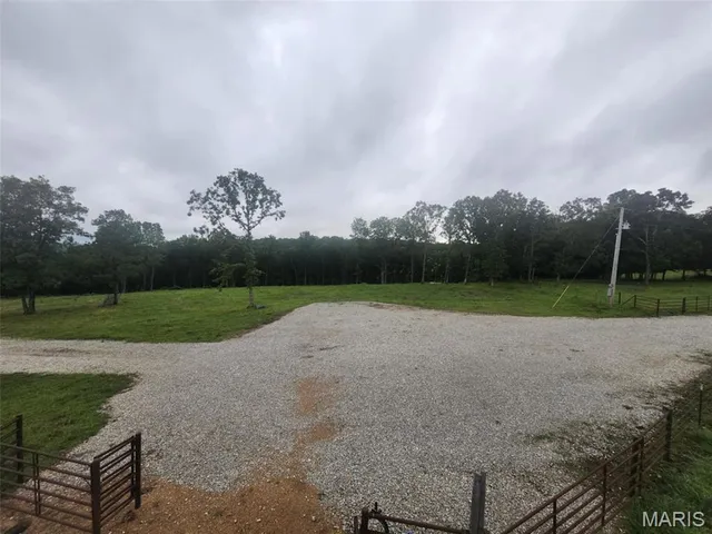 $939,000 | 9551 M- Highway, Mountain Grove, MO 65711