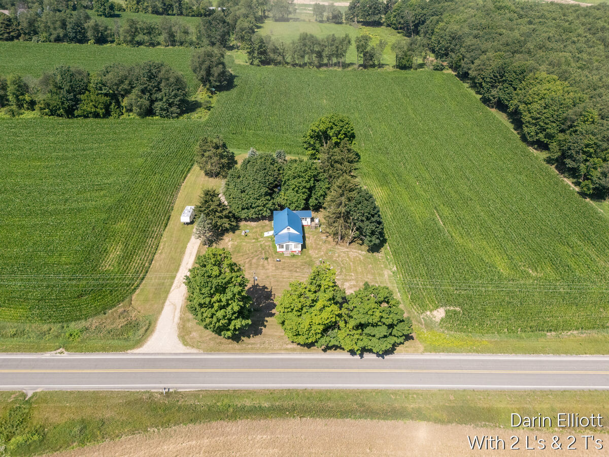 3703 Cedar Lake Road Northeast Edmore, MI 48829 - Photo 4 of 43 3703-Cedar_209