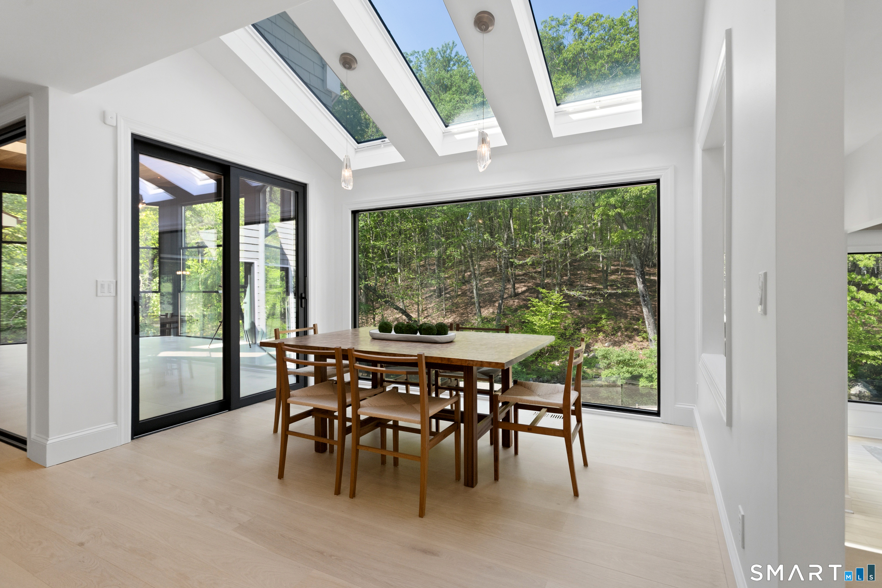 22 Pent Road Weston, CT 06883 - Photo 11 of 38