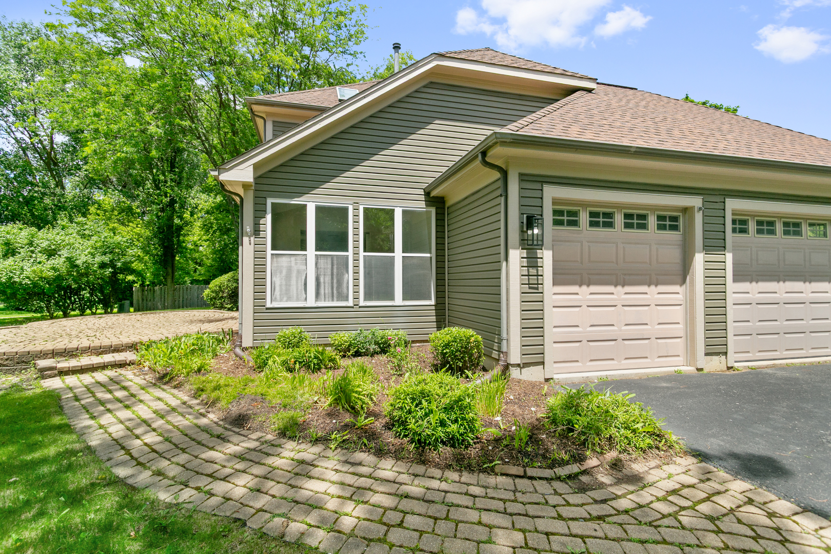 600 Brookstone Road Grayslake, IL 60030 - Photo 3 of 33