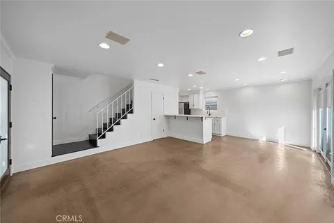 $6,850 | 435 Dahlia Avenue, Unit 2, Corona del Mar, CA 92625