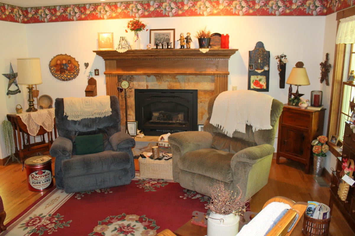 9203 Parke Road Alanson, MI 49706 - Photo 16 of 36 Gallery Image 16