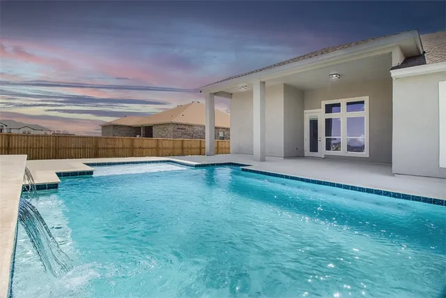 $799,000 | 714 Papa Mori Drive, Corpus Christi, TX 78414