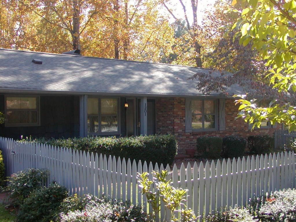 1201 Ridgecrest Road Johnson City, TN 37604 - Photo 2 of 24 Photo 2