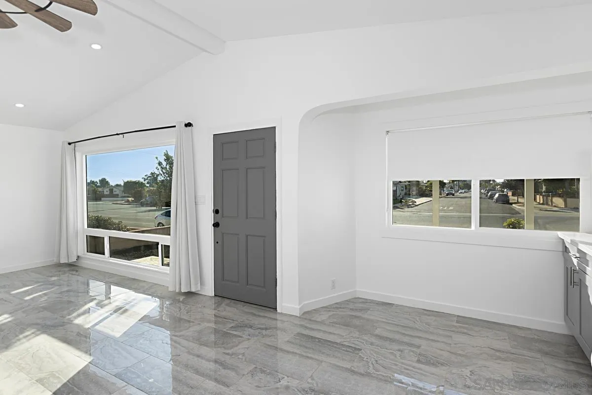 3031 Murray Ridge Road San Diego, CA 92123 - Photo 3 of 15