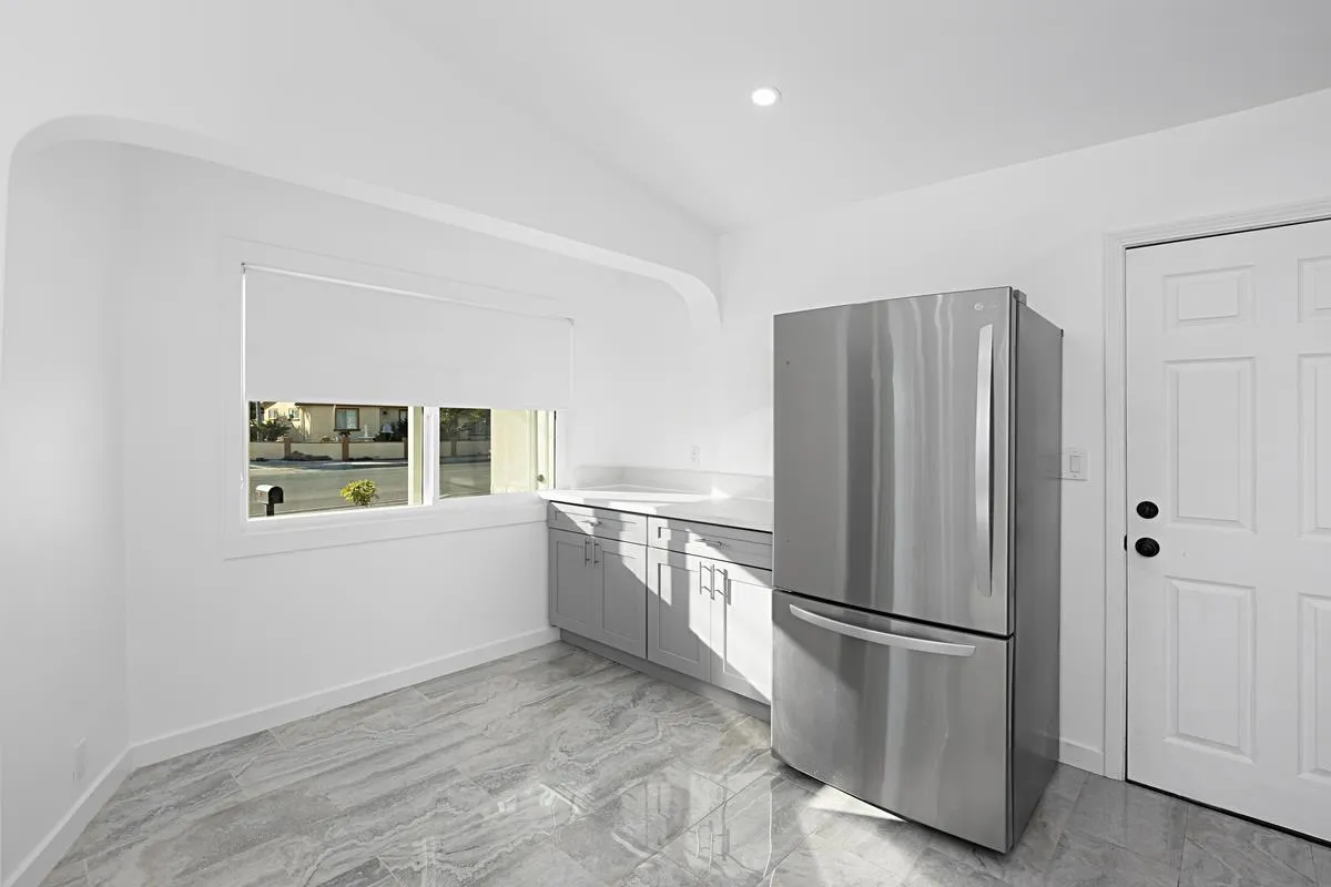 3031 Murray Ridge Road San Diego, CA 92123 - Photo 8 of 15