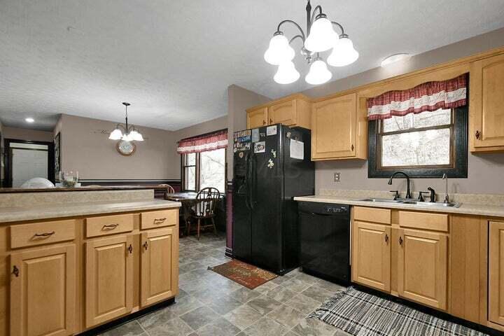 36657 Kelly Road Ray, OH 45672 - Photo 11 of 27 Inside 9