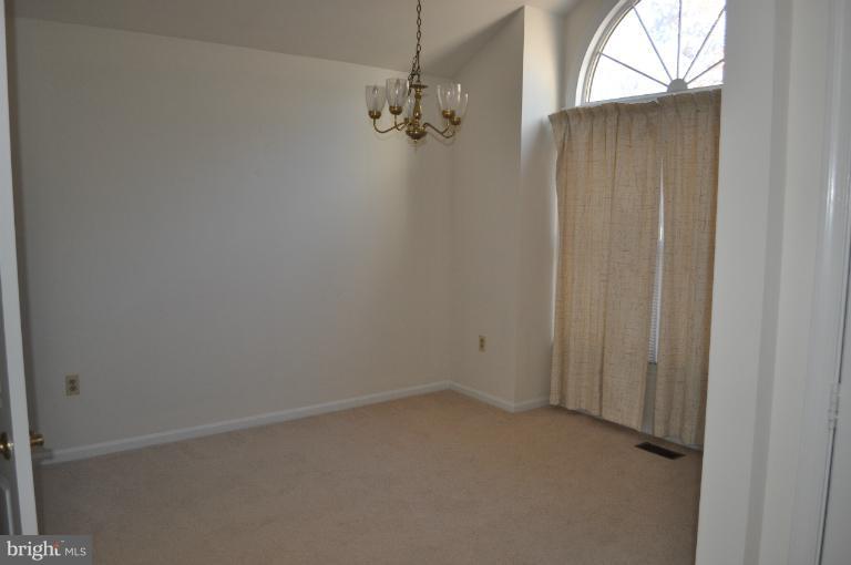 14211 Summit Lane Laurel, MD 20708 - Photo 20 of 26 Bedroom (Master)