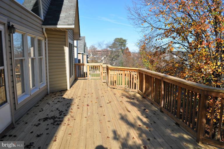 14211 Summit Lane Laurel, MD 20708 - Photo 3 of 26 Exterior (General)