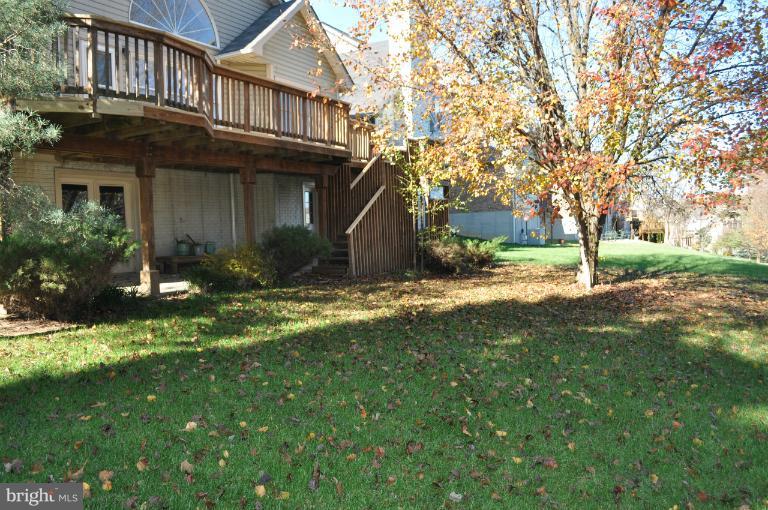 14211 Summit Lane Laurel, MD 20708 - Photo 7 of 26 Exterior (Rear)