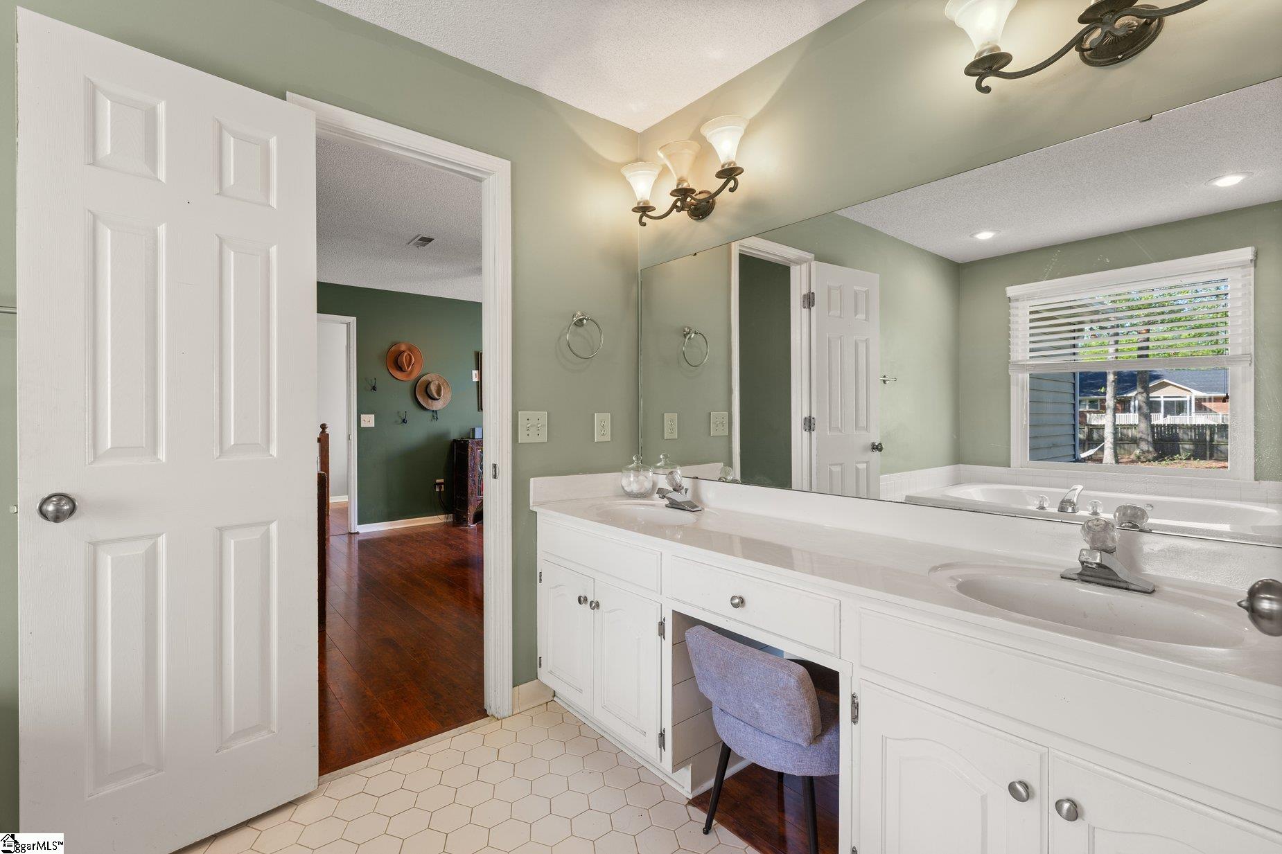 105 Spartan Court Greer, SC 29650 - Photo 27 of 36 Gallery Image 27