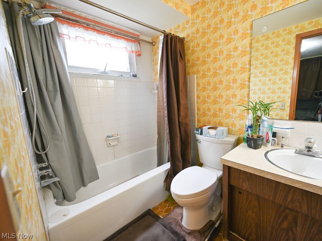6217 Rousseau Drive Parma, OH 44129 - Photo 12 of 26 Gallery Image 12
