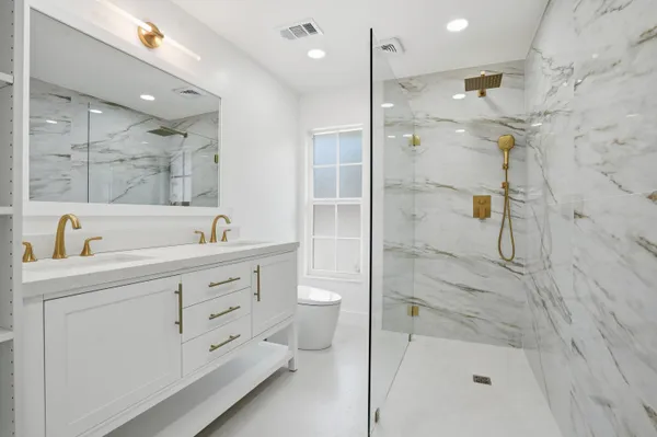 $1,450,000 | 359 Country Club Drive, Tequesta, FL 33469