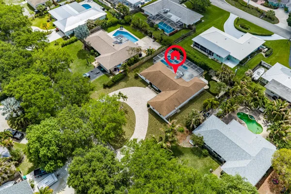 $1,450,000 | 359 Country Club Drive, Tequesta, FL 33469