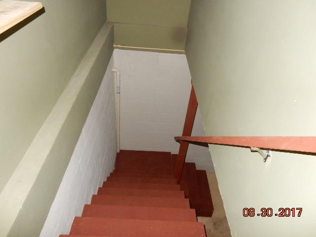 261 7 Mile Ferry Road Cunningham, TN 37052 - Photo 20 of 24 a view of stairs