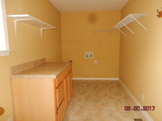 261 7 Mile Ferry Road Cunningham, TN 37052 - Photo 10 of 24 a view of utility room