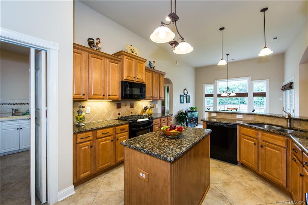 3221 Williams Road, Unit 1 3 4 Matthews, NC 28105 - Photo 11 of 24 Gallery Image 11