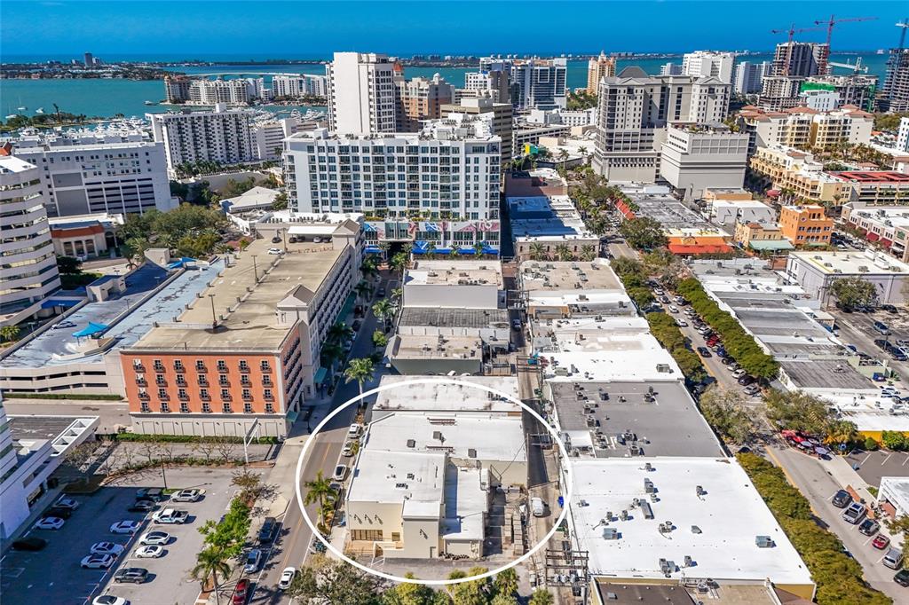 1565 State Street Sarasota, FL 34236 - Photo 5 of 8 a view of a city with tall buildings