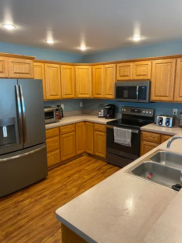 $2,500 | 701 Cork Crossing, Cottage Grove, WI 53527