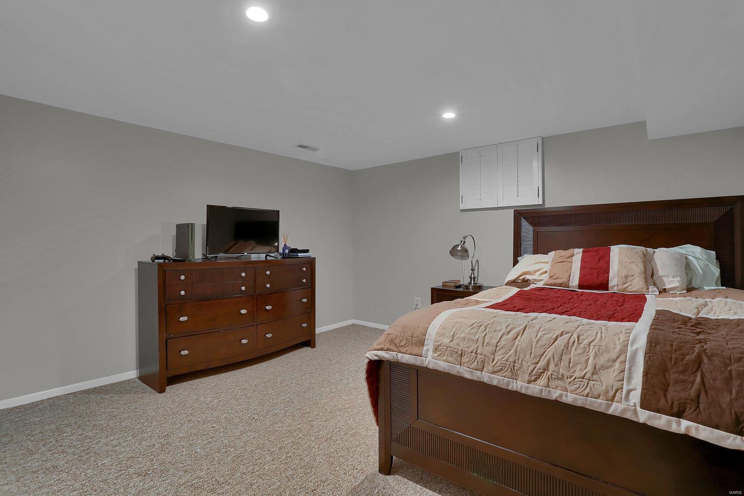 12114 Ladue Road St. Louis, MO 63141 - Photo 26 of 37 Gallery Image 26