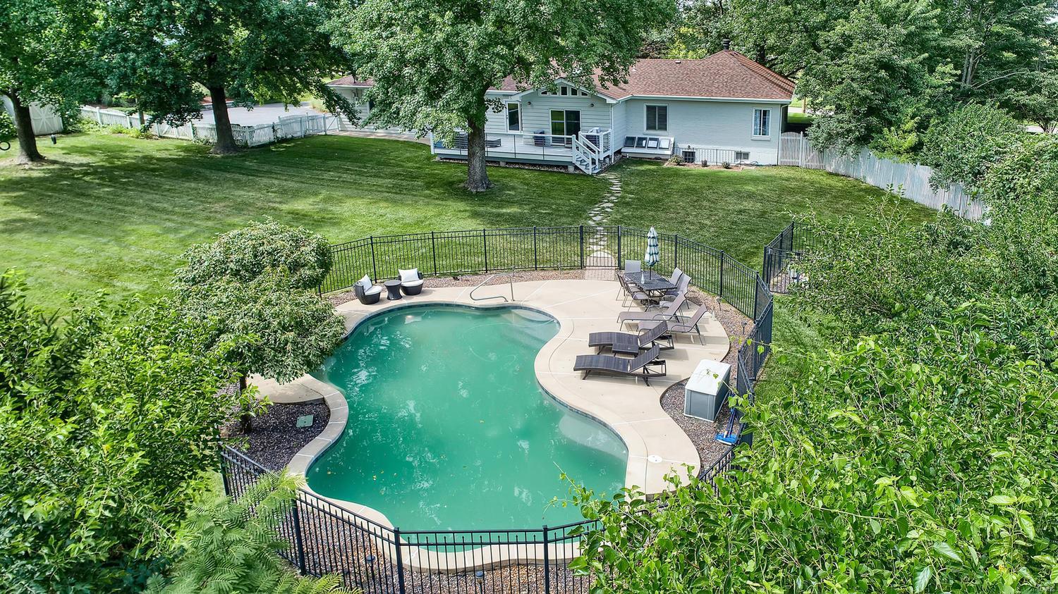 12114 Ladue Road St. Louis, MO 63141 - Photo 33 of 37 Gallery Image 33