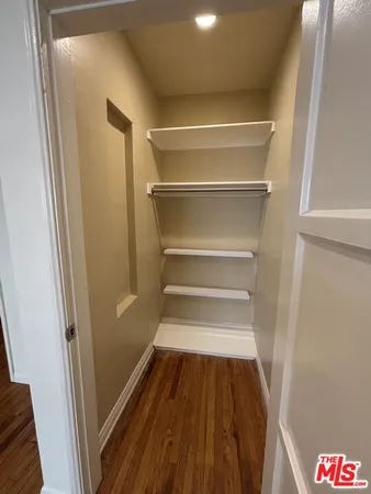 $3,650 | 117 North Kings Road, Los Angeles, CA 90048
