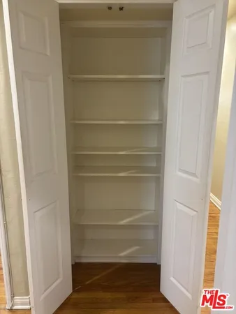 $3,650 | 117 North Kings Road, Los Angeles, CA 90048