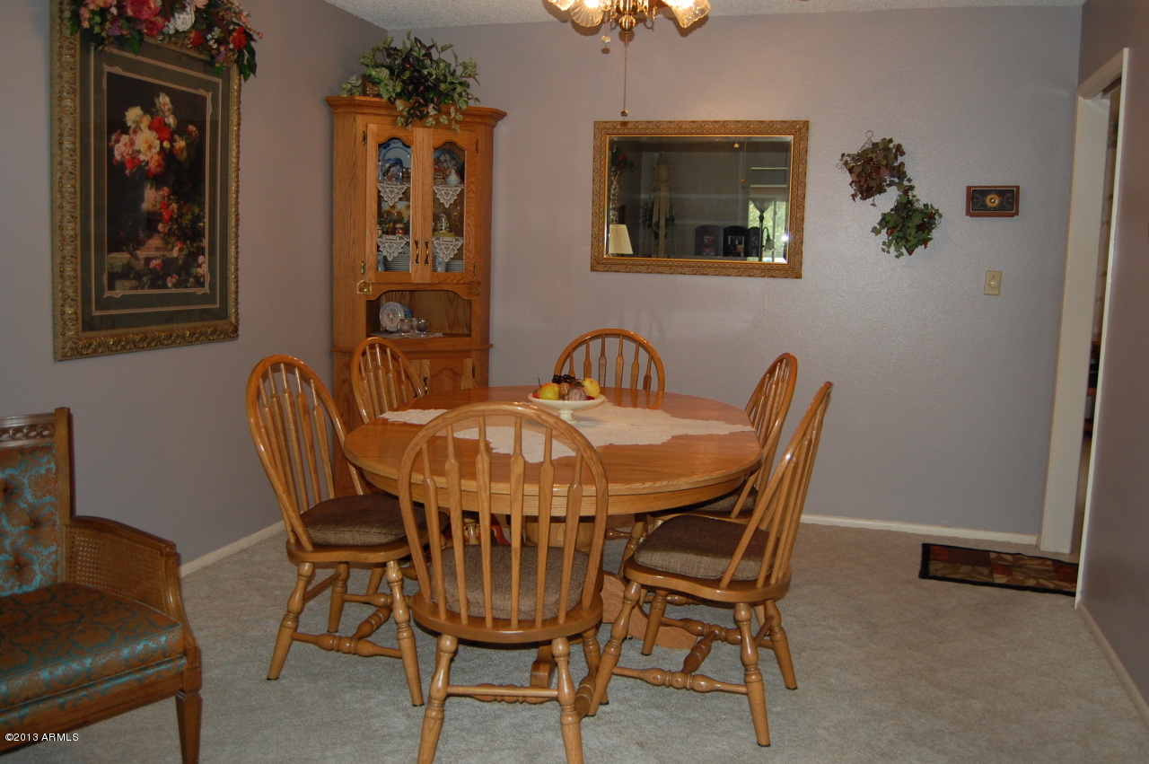 10027 West Mountain View Road Sun City, AZ 85351 - Photo 18 of 27 DSC_0070