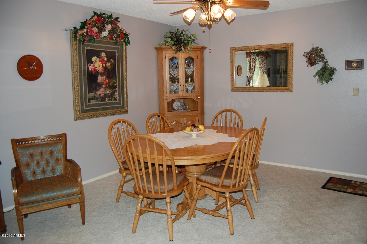 10027 West Mountain View Road Sun City, AZ 85351 - Photo 20 of 27 DSC_0069