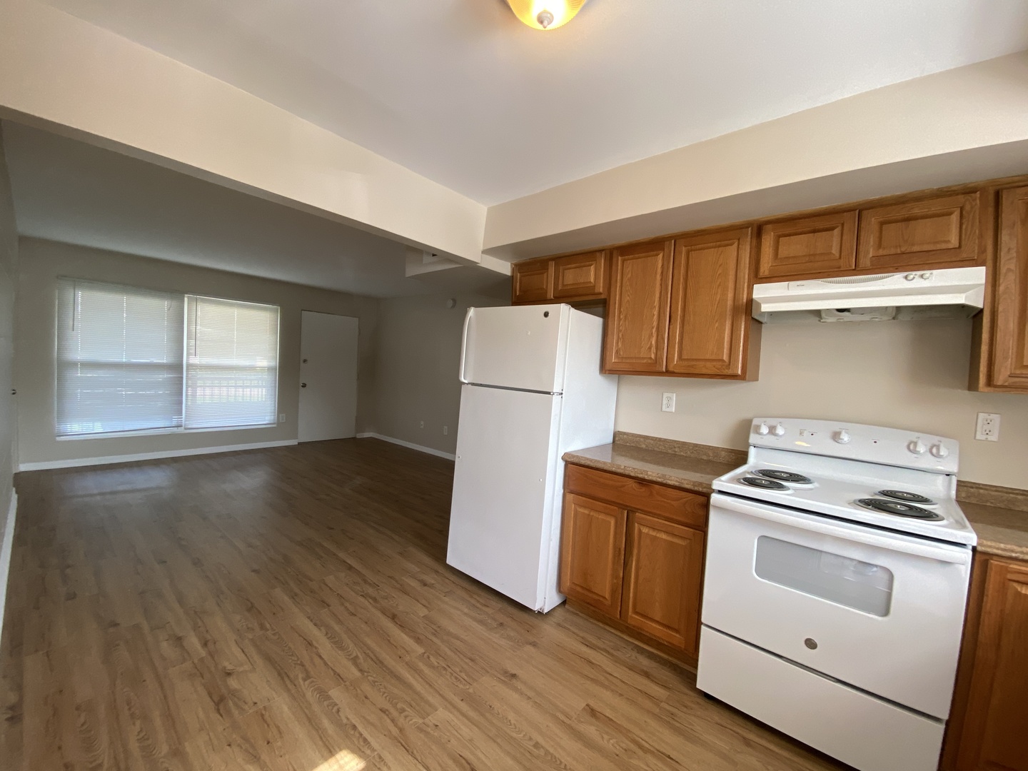 2904 Elizabeth Avenue, Unit 2S Zion, IL 60099 - Photo 4 of 18