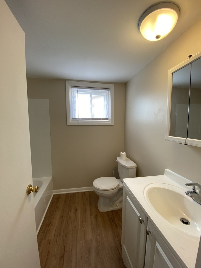 2904 Elizabeth Avenue, Unit 2S Zion, IL 60099 - Photo 9 of 18