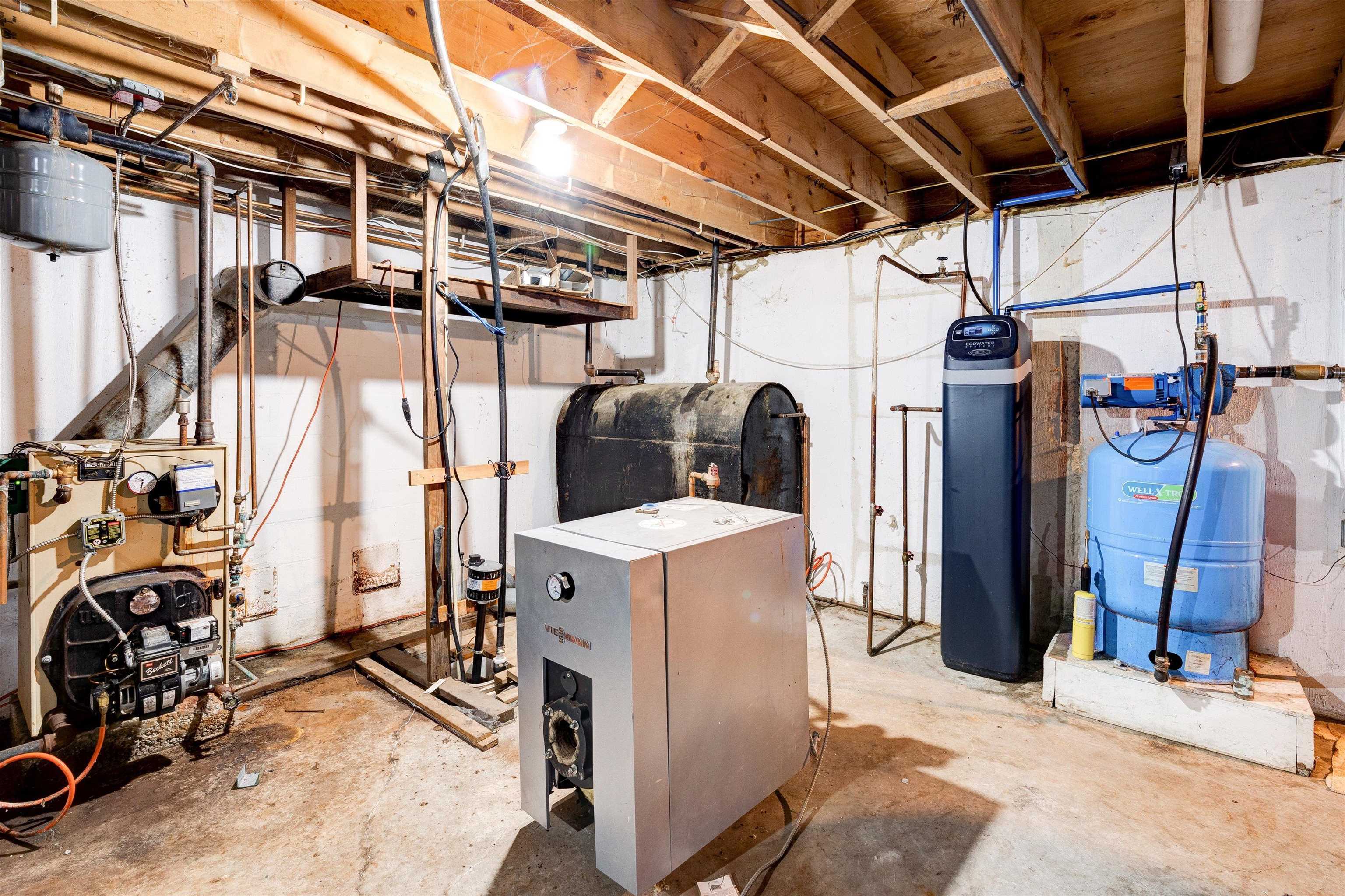 184 Stage Road Nottingham, NH 03290 - Photo 26 of 38