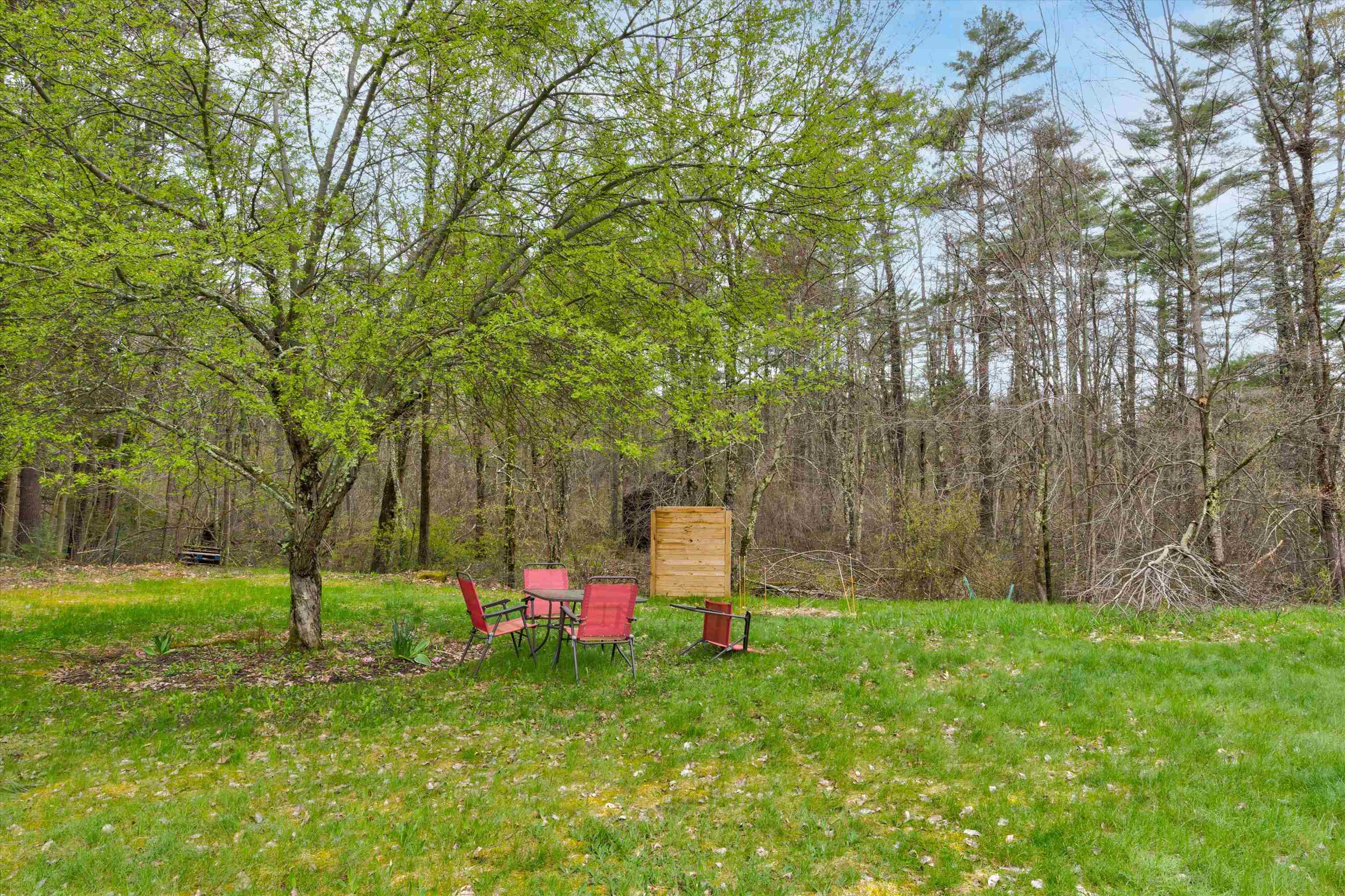 184 Stage Road Nottingham, NH 03290 - Photo 30 of 38