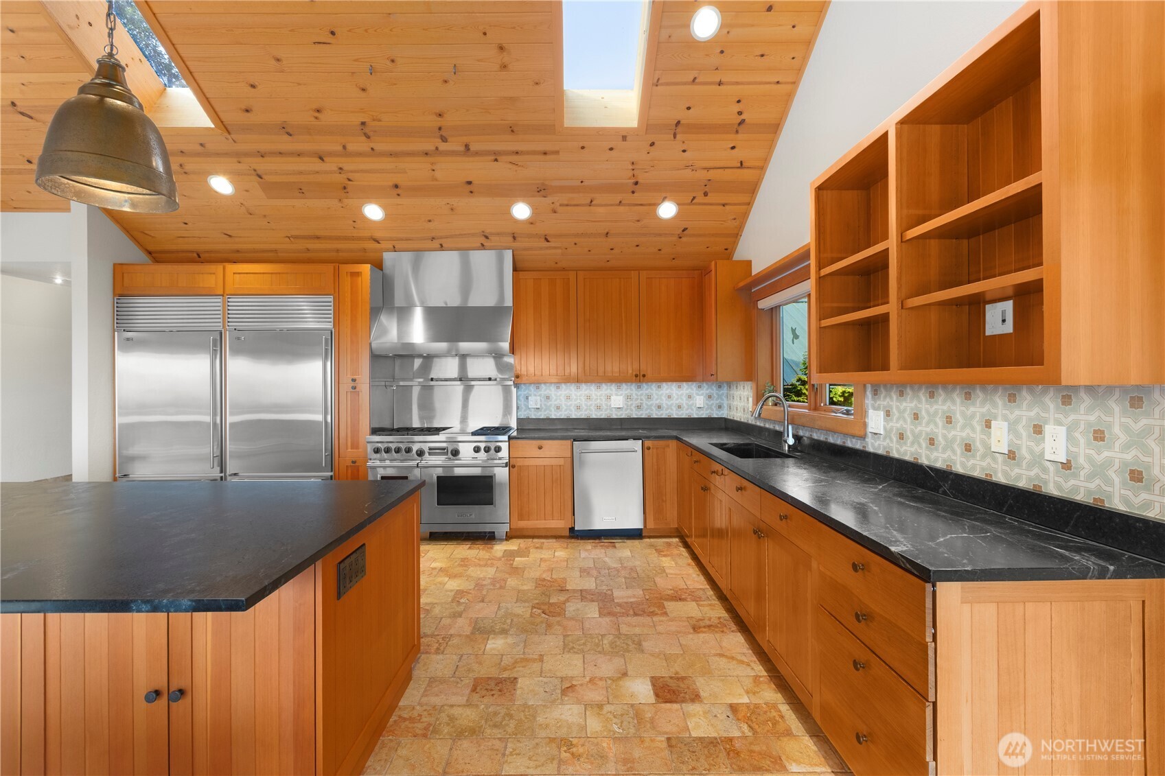 398 Hannah Road Friday Harbor, WA 98250 - Photo 5 of 40